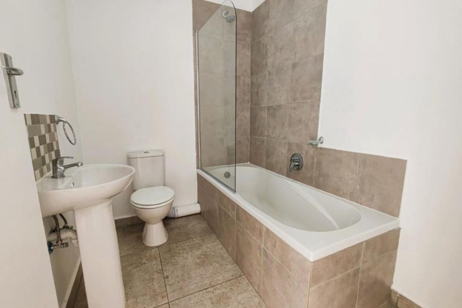 2 Bedroom Property for Sale in Ottery East Western Cape